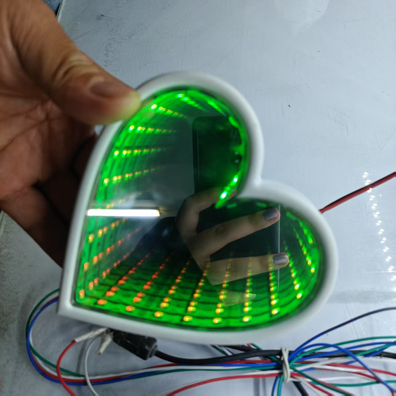 3D Multi-Color Infinity Mirror - đánh giá và giá Decorative Mirror